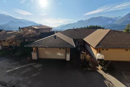 3 1026 Glacier View Drive, Squamish, BC, Squamish — Townhouse for sale