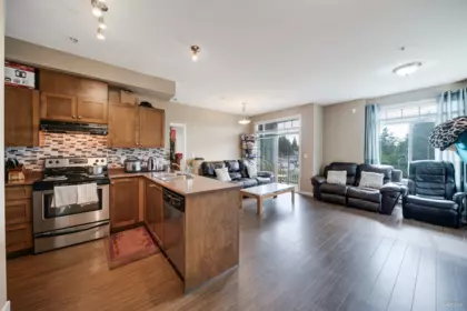 Kitchen Island Photo of 417 13277 108 Avenue, Surrey, BC
