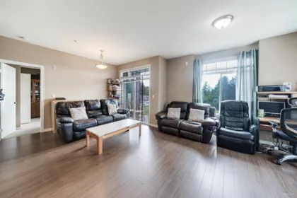 417 13277 108 Avenue, Surrey, BC