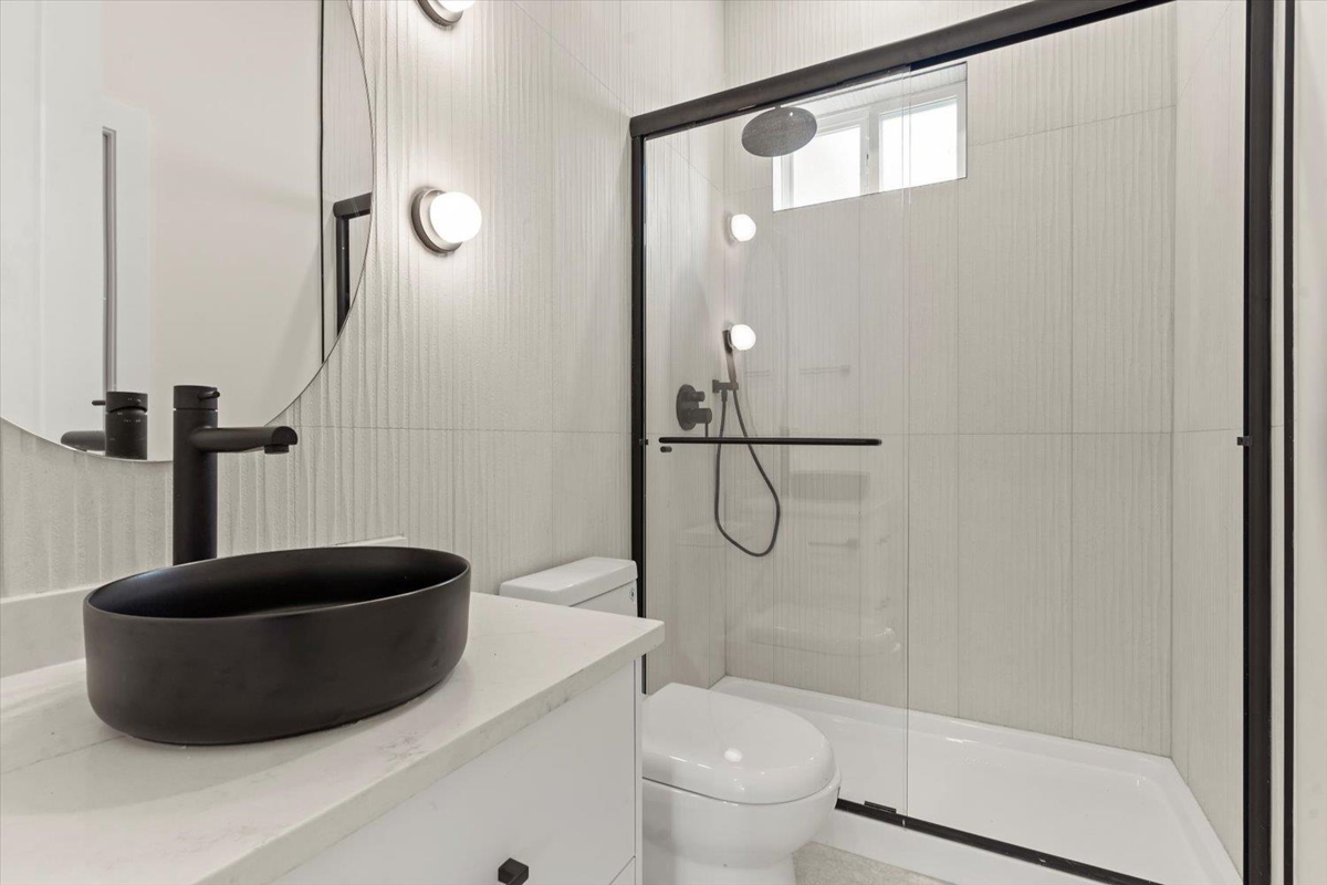 Bedroom 4 Photo of 2 45141 Watson Road, Chilliwack, BC