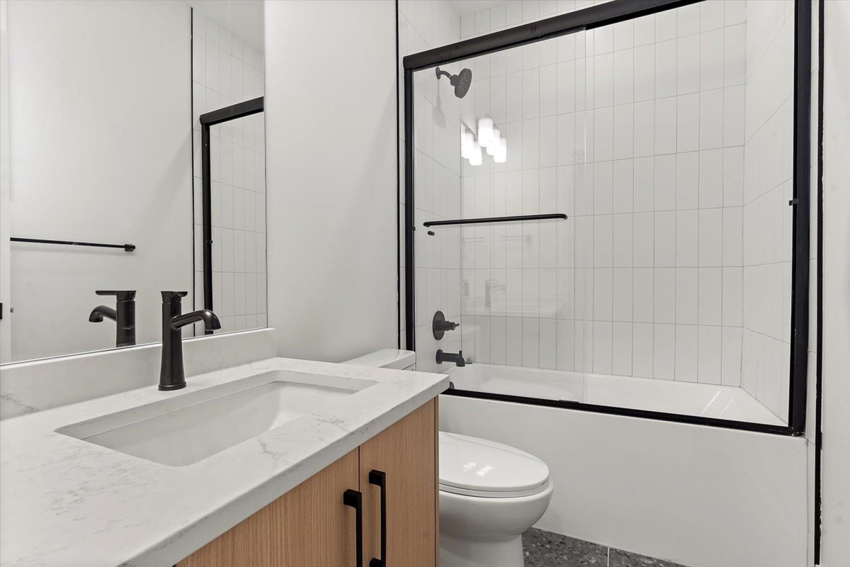 Front Yard Photo of 2 45141 Watson Road, Chilliwack, BC