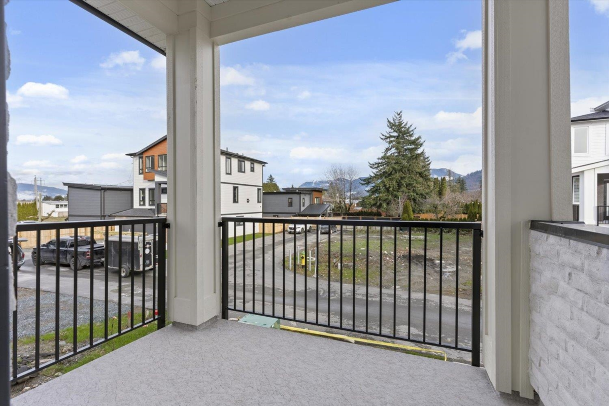 Powder Room Photo of 2 45141 Watson Road, Chilliwack, BC