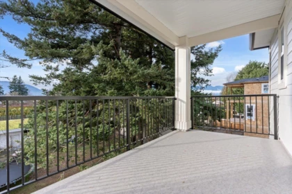 Staircase Photo of 2 45141 Watson Road, Chilliwack, BC
