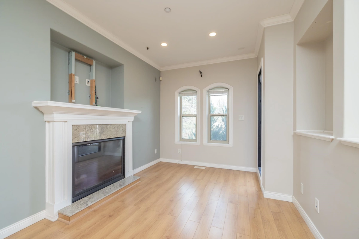 Kitchen Island Photo of 2638 Charles Street, Vancouver, BC