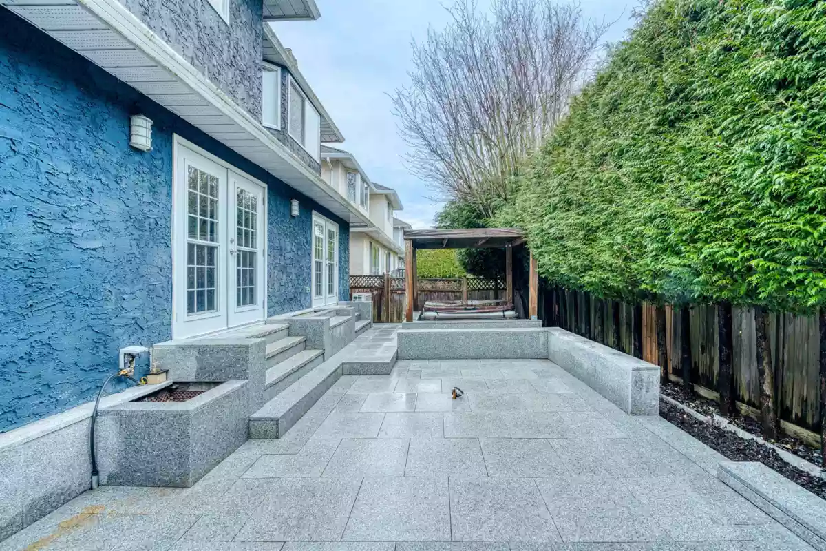 Entry Foyer Photo of 12328 Imperial Drive, Richmond, BC
