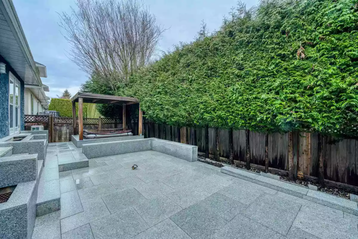 Hallway Photo of 12328 Imperial Drive, Richmond, BC