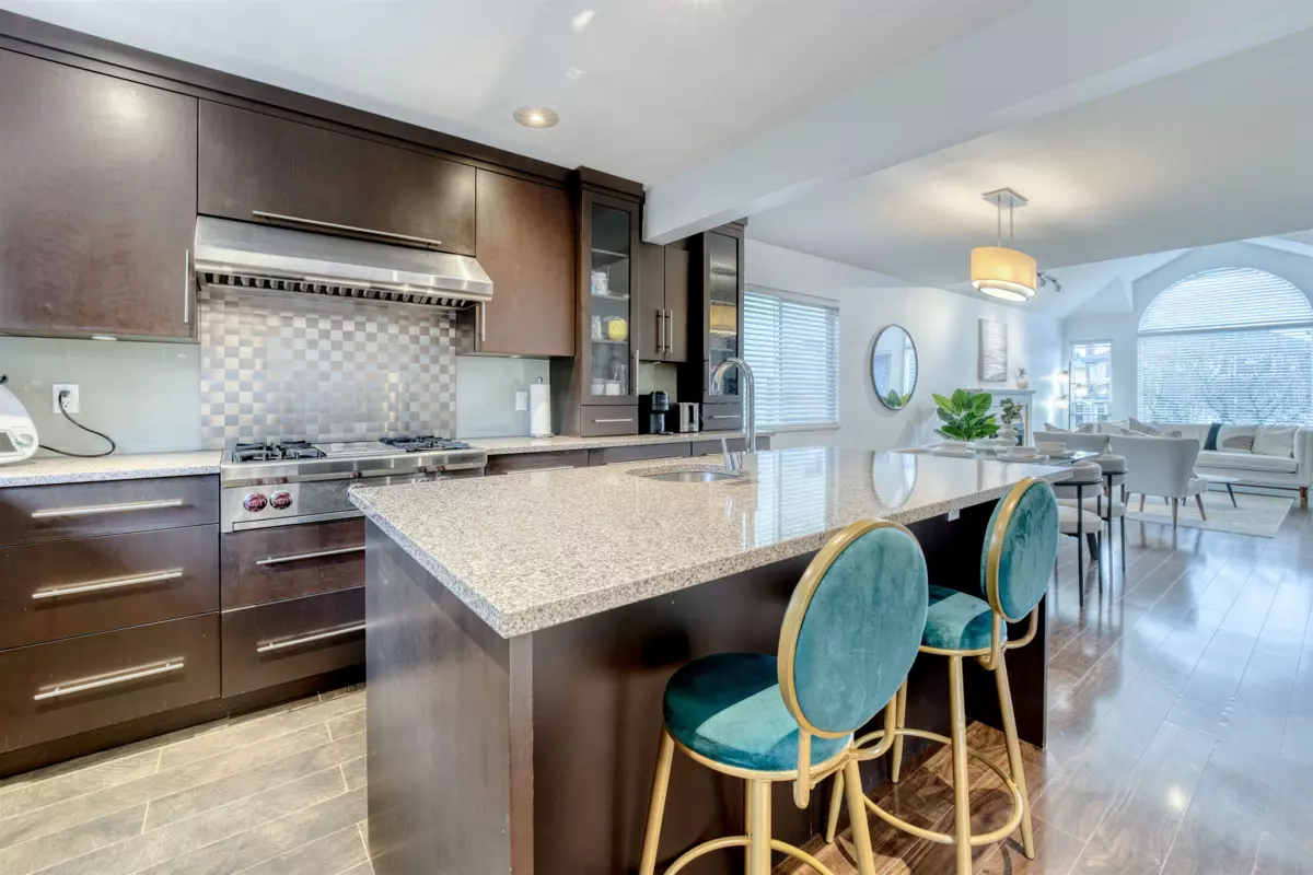Kitchen Island Photo of 12328 Imperial Drive, Richmond, BC