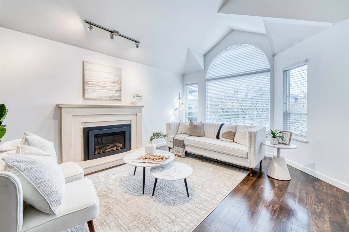 Living Room Photo of 12328 Imperial Drive, Richmond, BC