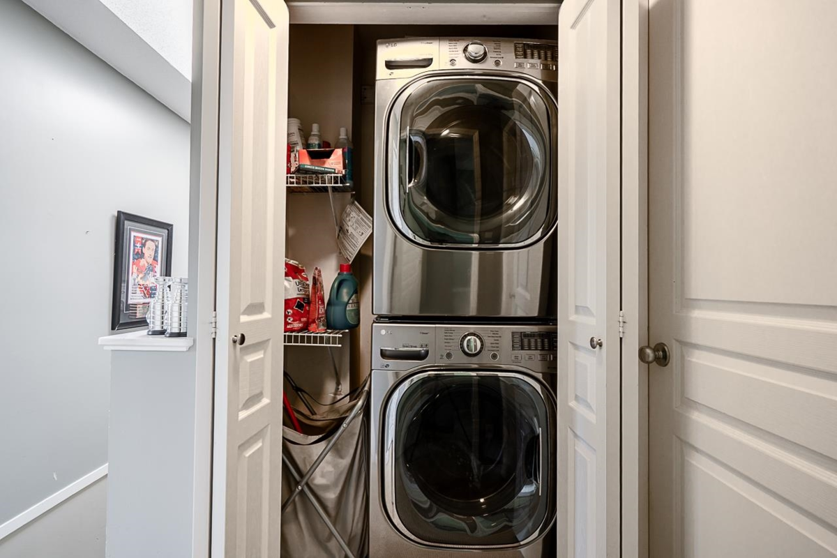 Outdoor Deck Photo of 132 Star Crescent, New Westminster, BC