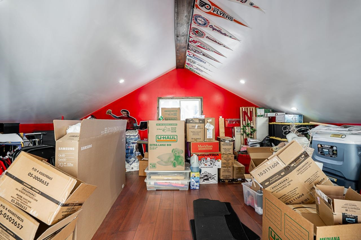 Outdoor Kitchen Photo of 132 Star Crescent, New Westminster, BC