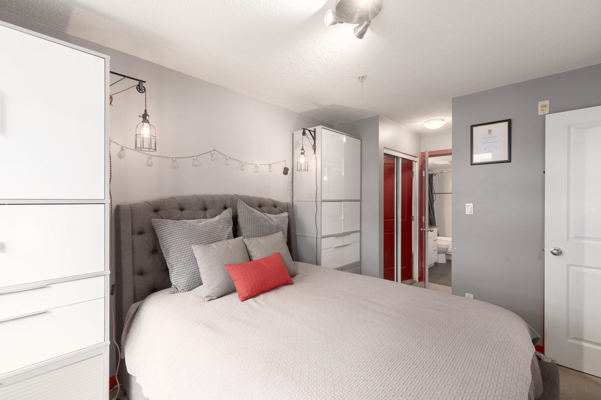 Bedroom 2 Photo of 112 38003 Second Avenue, Squamish, BC