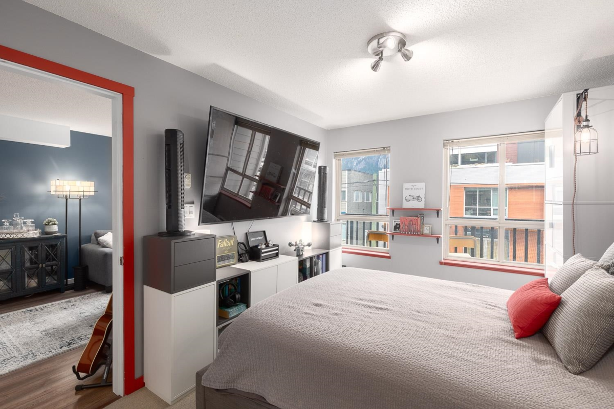 Bedroom 3 Photo of 112 38003 Second Avenue, Squamish, BC