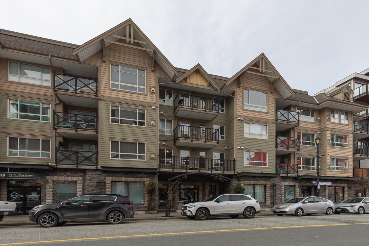 Hallway Photo of 112 38003 Second Avenue, Squamish, BC