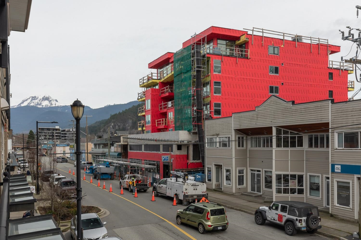 Laundry Room Photo of 112 38003 Second Avenue, Squamish, BC