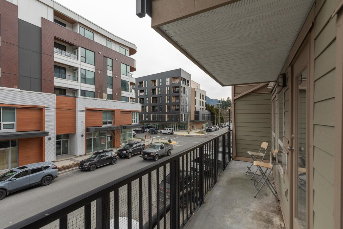 Mudroom Photo of 112 38003 Second Avenue, Squamish, BC