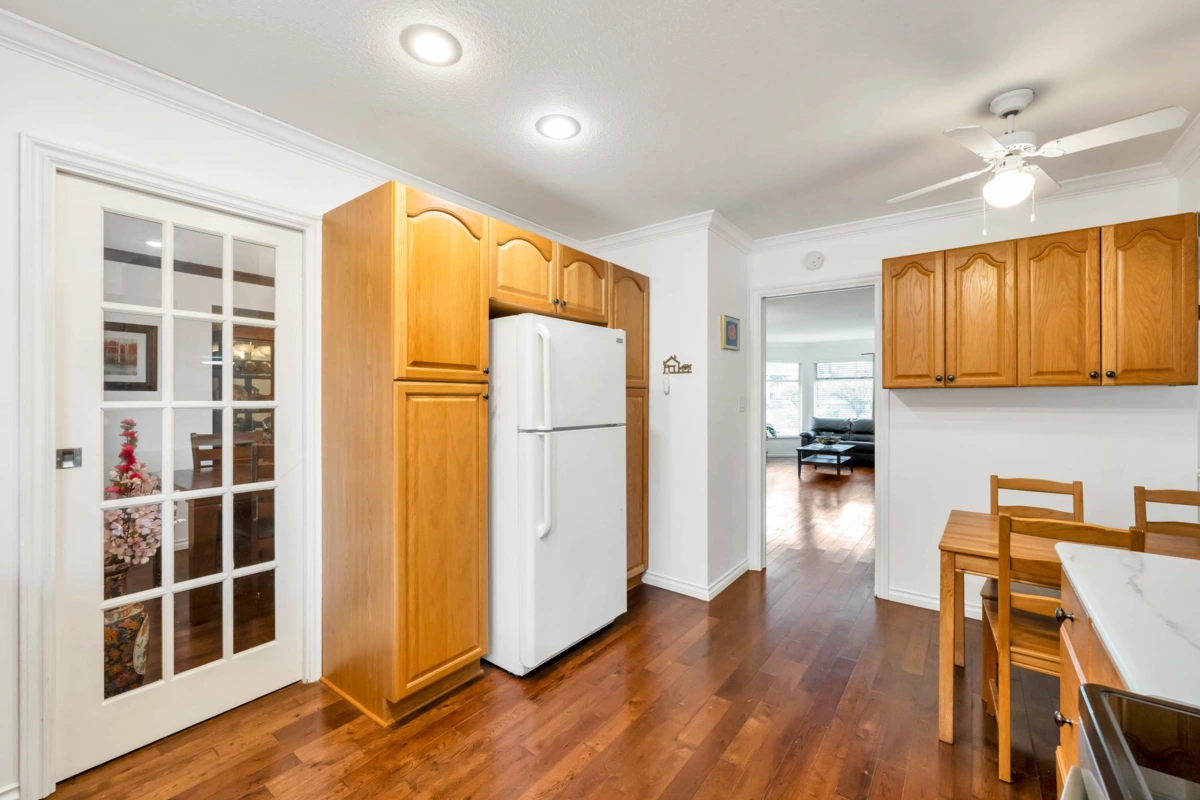 Guest Bathroom Photo of 21447 88b Avenue, Langley, BC