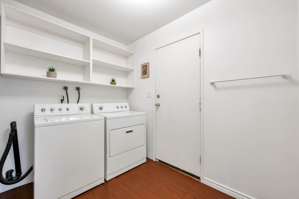 Hallway Photo of 21447 88b Avenue, Langley, BC