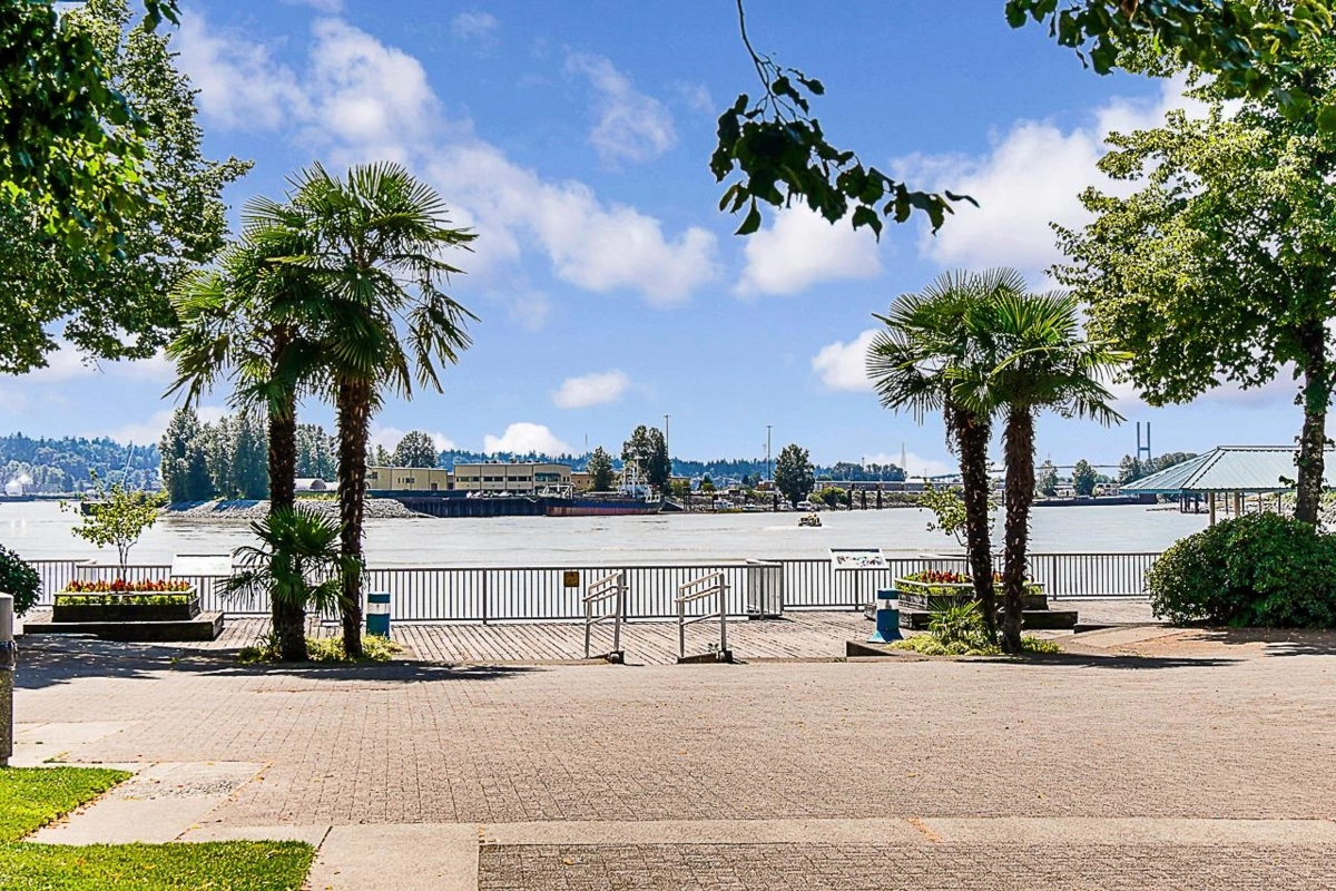 Backyard Photo of 1105 1235 Quayside Drive, New Westminster, BC