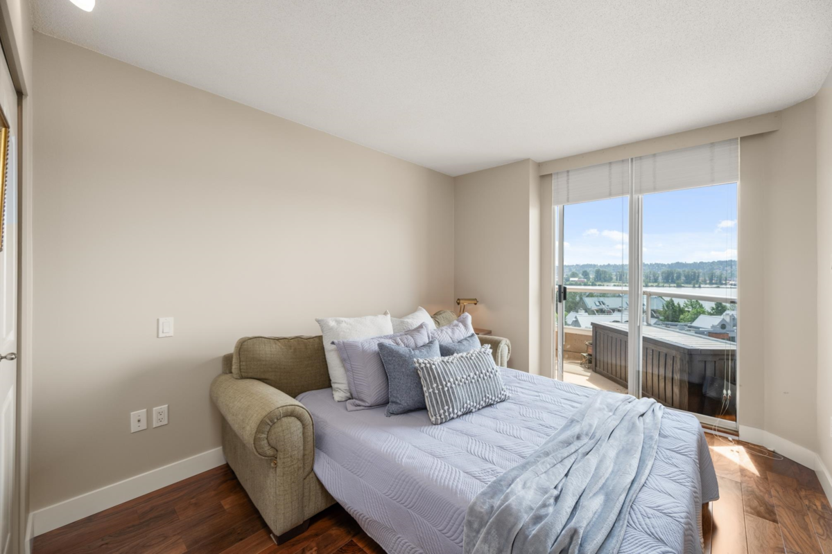 Breakfast Nook Photo of 1105 1235 Quayside Drive, New Westminster, BC