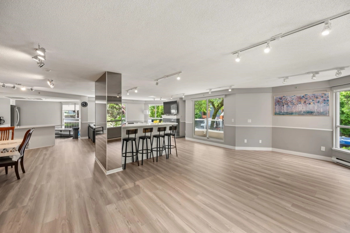 Laundry Room Photo of 1105 1235 Quayside Drive, New Westminster, BC