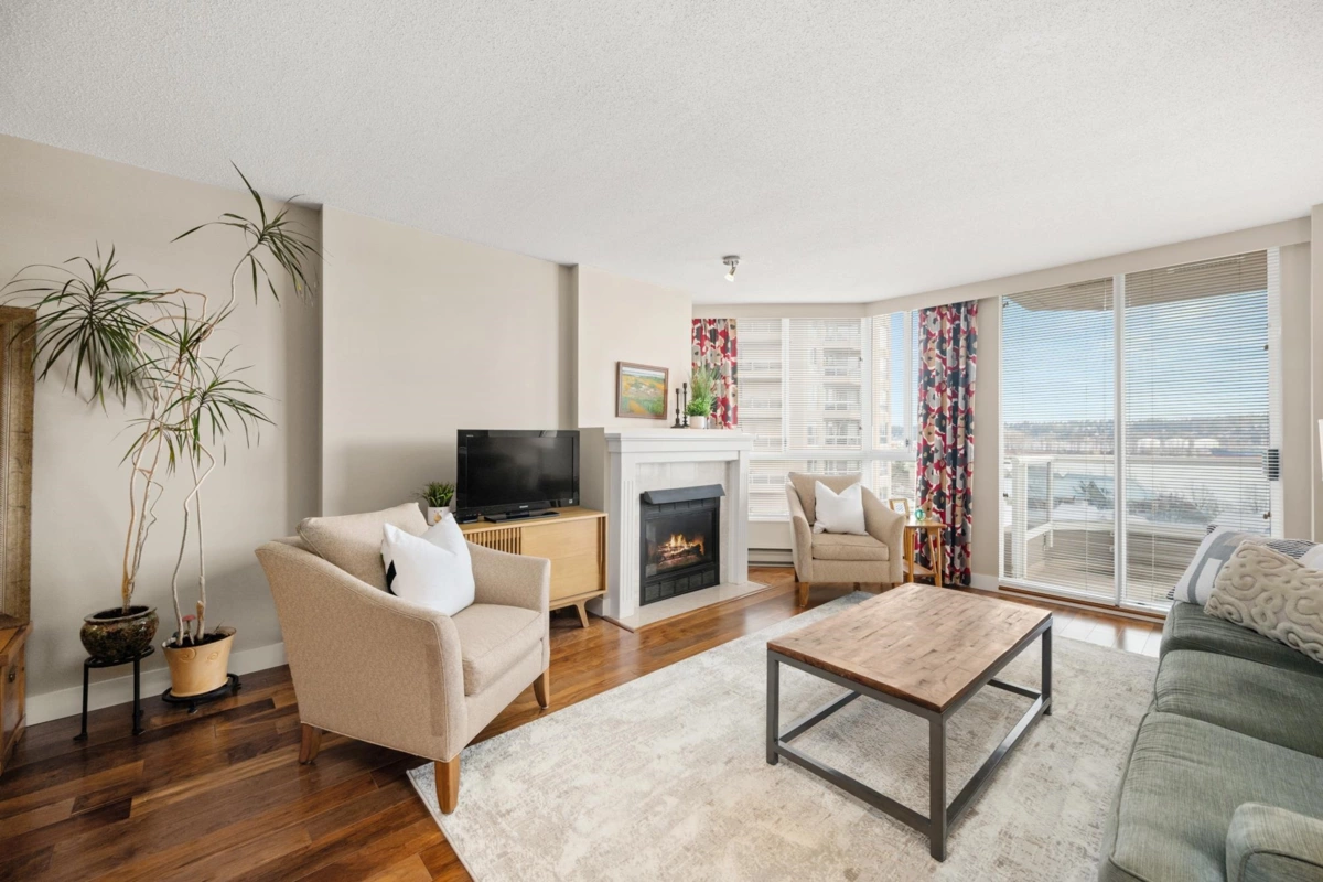 Living Room Photo of 1105 1235 Quayside Drive, New Westminster, BC