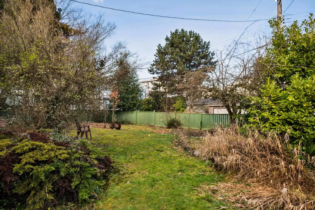 Outdoor Deck Photo of 475 W 27th Avenue, Vancouver, BC