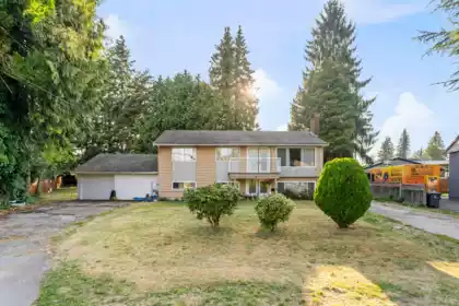 9761 124a Street, Surrey, BC, Cedar Hills — 5 bed single family residence for sale
