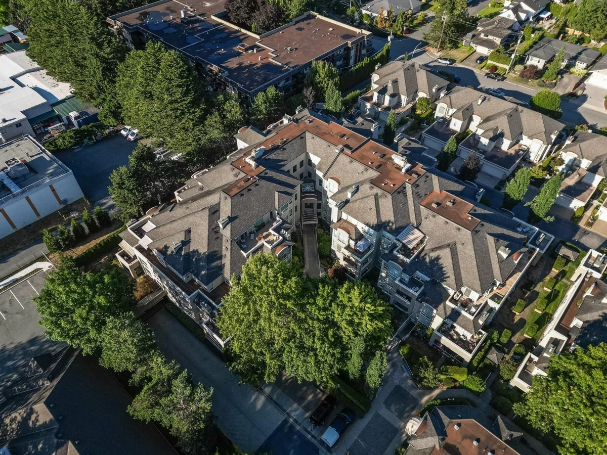 Guest Bathroom Photo of 109N 1100 56 Street, Delta, BC