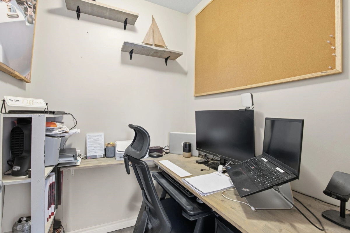 Mudroom Photo of 10241 244 Street, Maple Ridge, BC