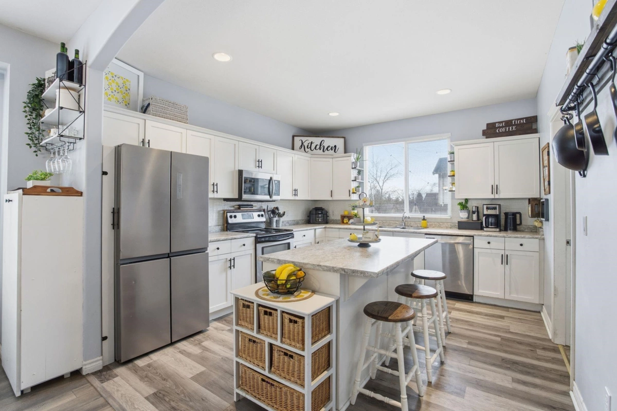 Primary Bathroom Photo of 10241 244 Street, Maple Ridge, BC