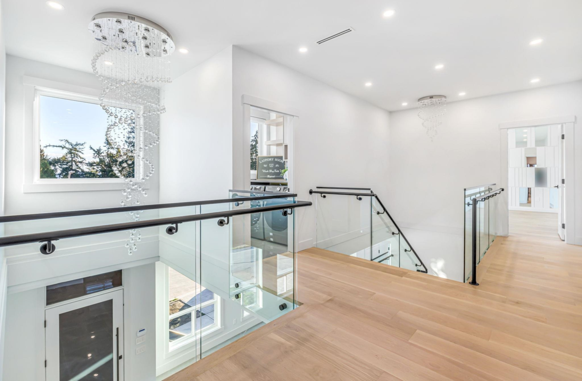 Basement Recreation Room Photo of 16059 9a Ave Avenue, Surrey, BC