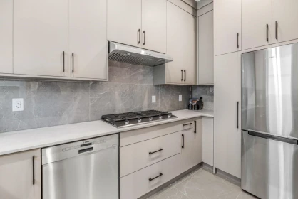 Kitchen Photo of 16059 9a Avenue, Surrey, BC