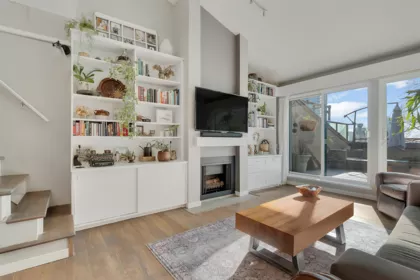332 7055 Wilma Street, Burnaby, BC, Burnaby — Apartment/Condo for sale