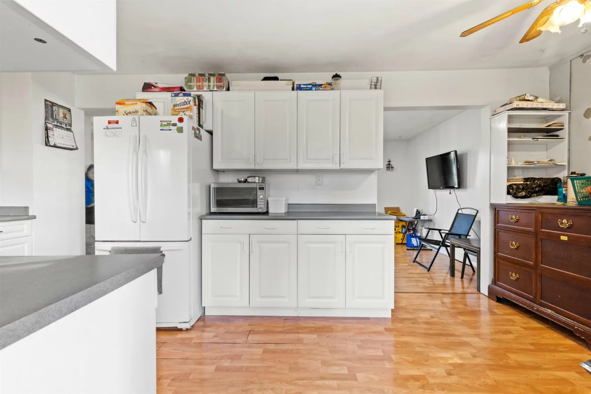 Kitchen Photo of 8666 August Drive, Surrey, BC
