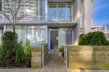 TH1 6288 Cassie Avenue, Burnaby, BC