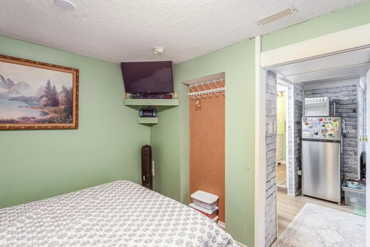 Basement Recreation Room Photo of 8918 Ganymede Place, Burnaby, BC