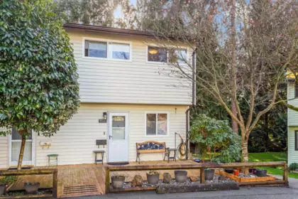 8918 Ganymede Place, Burnaby, BC, Simon Fraser Univer. — 3 bed townhouse for sale