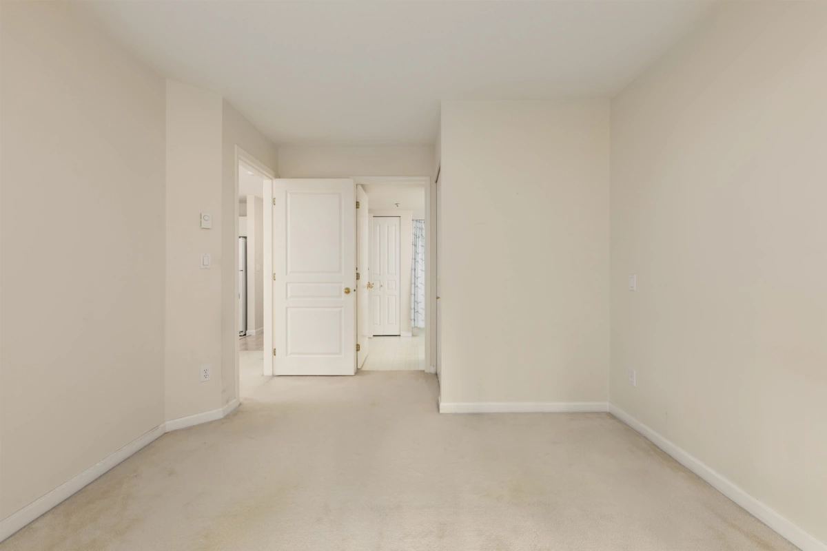 Primary Bathroom Photo of 302 1242 Town Centre Boulevard, Coquitlam, BC