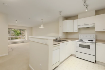 302 1242 Town Centre Boulevard, Coquitlam, BC