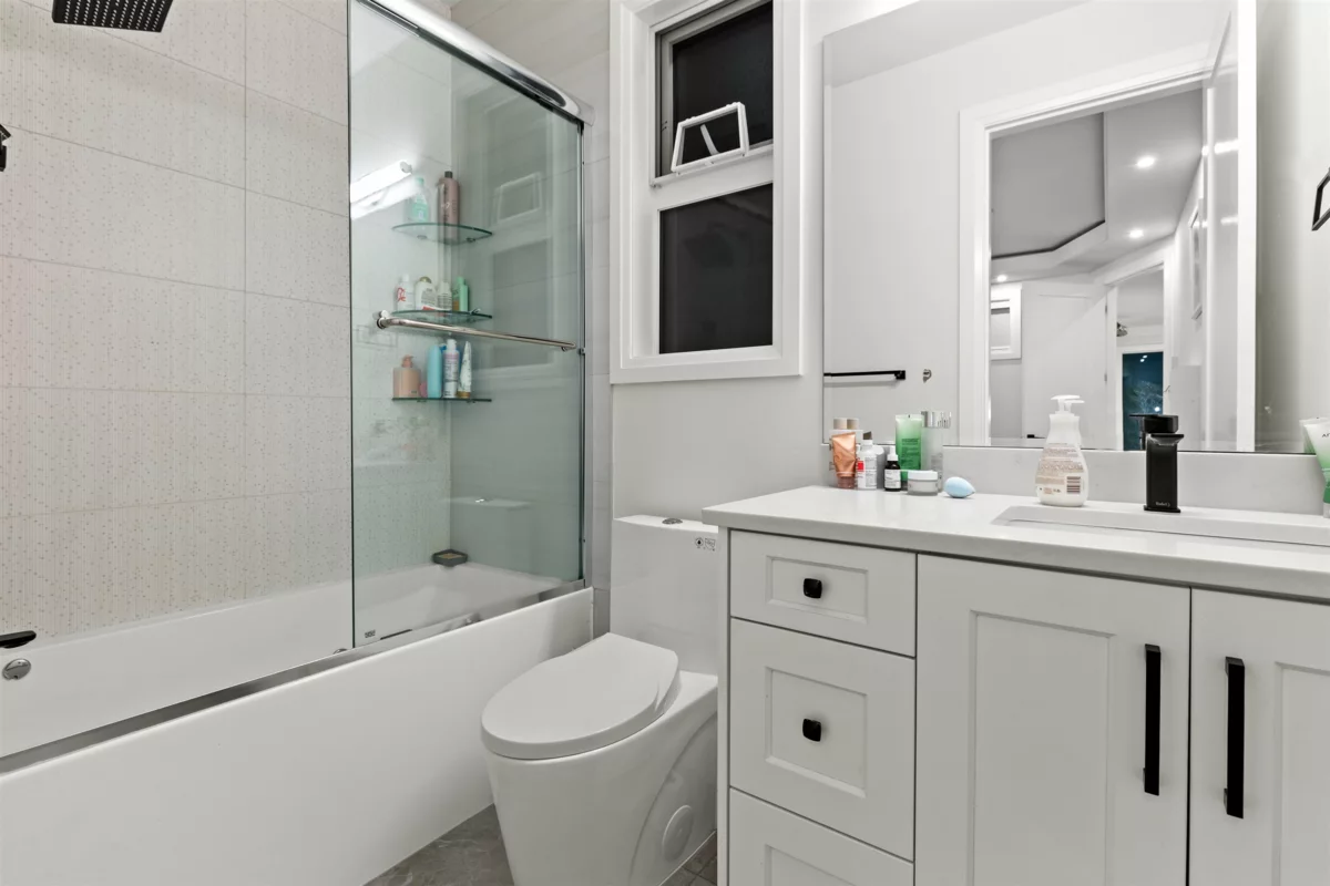 Garden / Landscaping Photo of 15901 88a Avenue, Surrey, BC