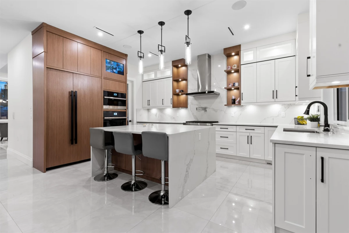 Walk-In Closet Photo of 15901 88a Avenue, Surrey, BC