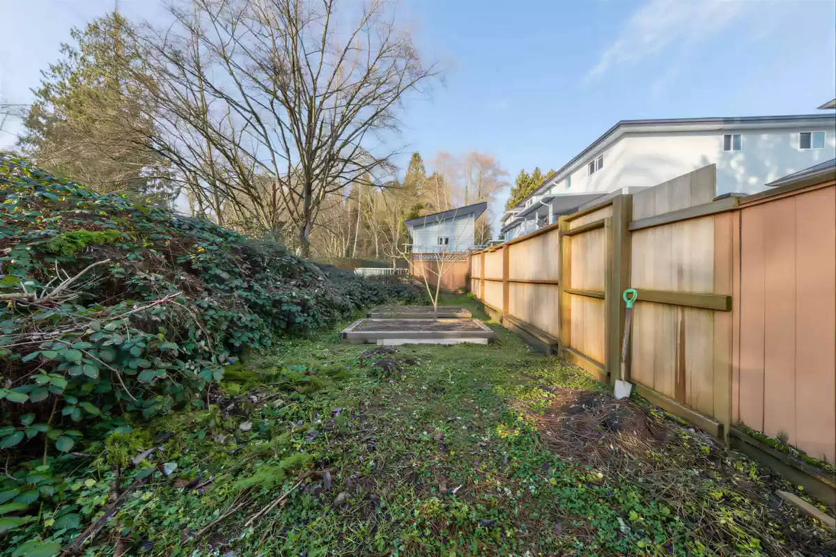 Loft / Bonus Room Photo of 8067 162b Street, Surrey, BC
