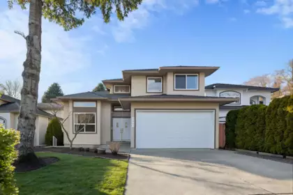 8067 162b Street, Surrey, BC, Fleetwood Tynehead — 7 bed single family residence for sale