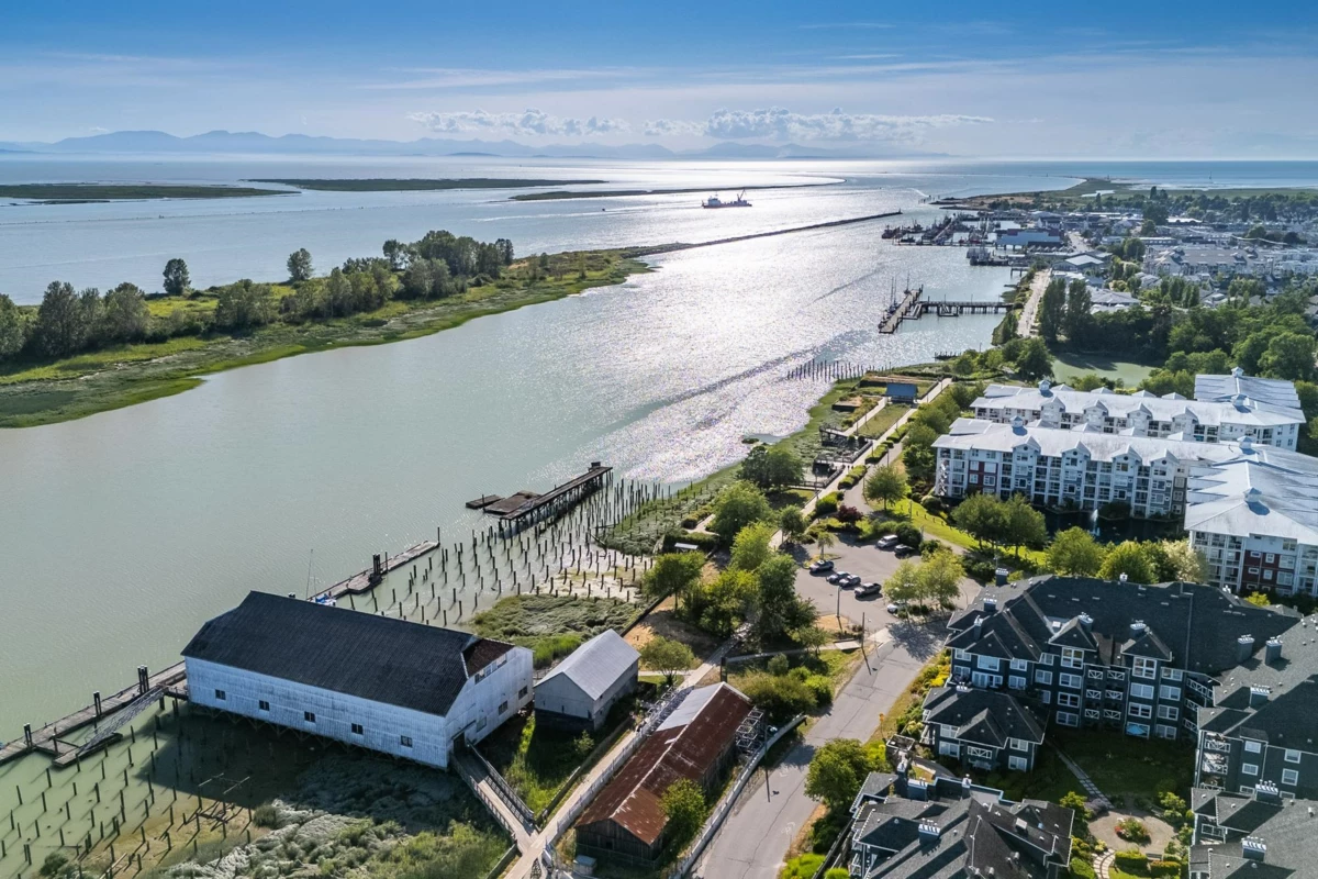 Community Amenities Photo (Clubhouse) of 25 12438 Brunswick Place, Richmond, BC