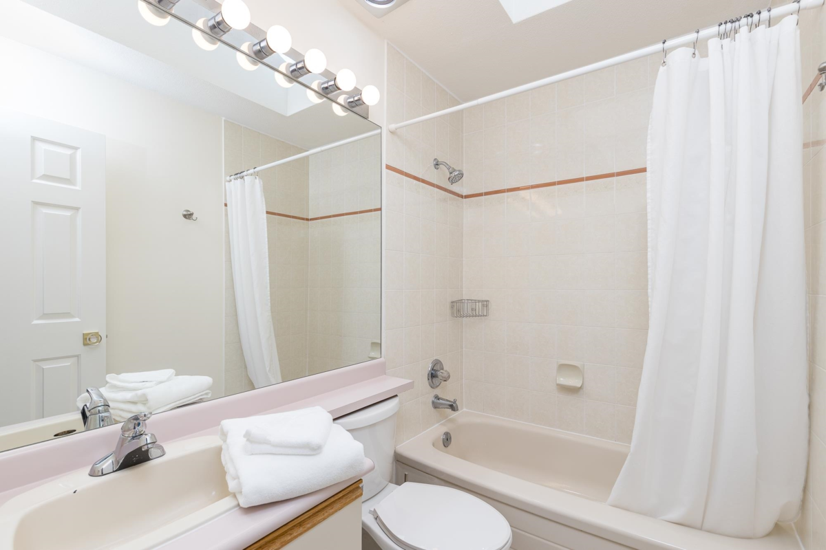 Hallway Photo of 25 12438 Brunswick Place, Richmond, BC