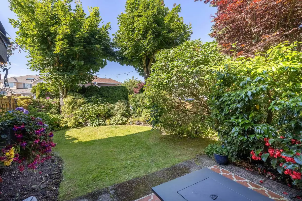 Swimming Pool Photo of 25 12438 Brunswick Place, Richmond, BC