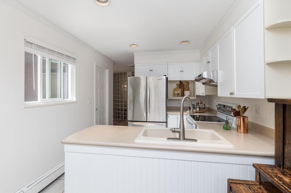 Walk-In Closet Photo of 25 12438 Brunswick Place, Richmond, BC