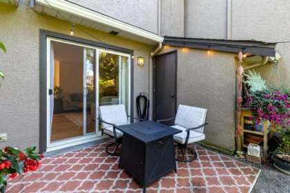 Front Yard Photo of 25 12438 Brunswick Place, Richmond, BC