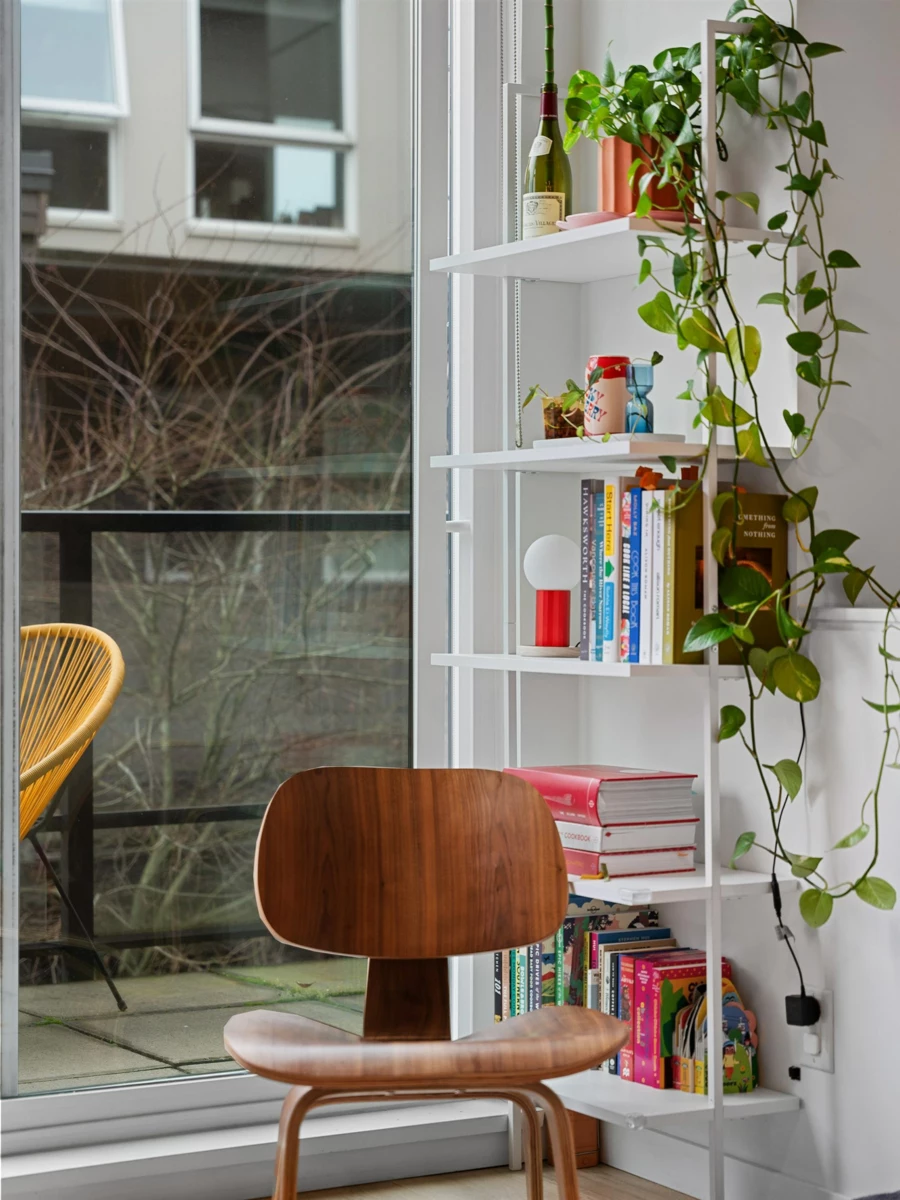 Aerial View of 27 533 E 3rd Street, North Vancouver, BC