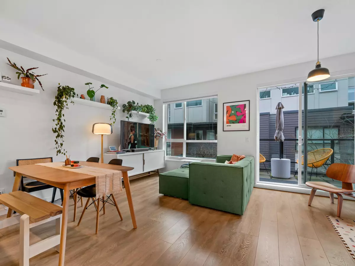 Family Room Photo of 27 533 E 3rd Street, North Vancouver, BC